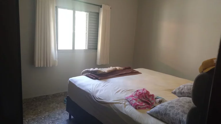 Imagem Casa á Venda c/ 03 dormitórios, sendo 02 suítes - Bairro Capuavinha, Iperó/SP