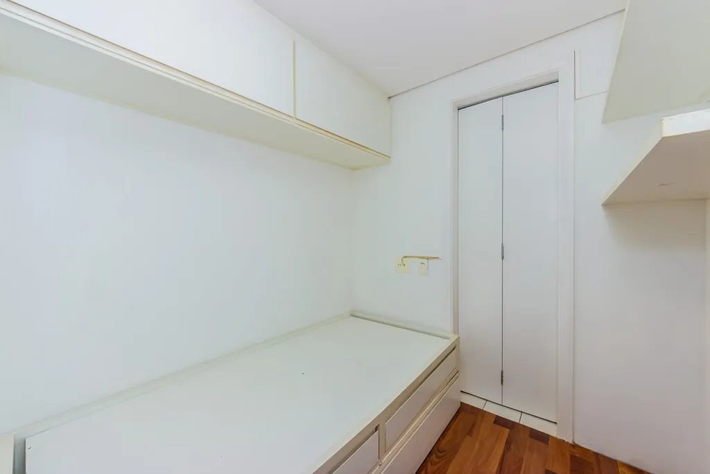 Imagem Apartamento à venda em São Paulo, Moema, com 3 quartos, 198m2