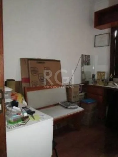 Imagem Casa para Venda - 80m², 3 dormitórios, sendo 1 suites, 2 vagas - Teresópolis