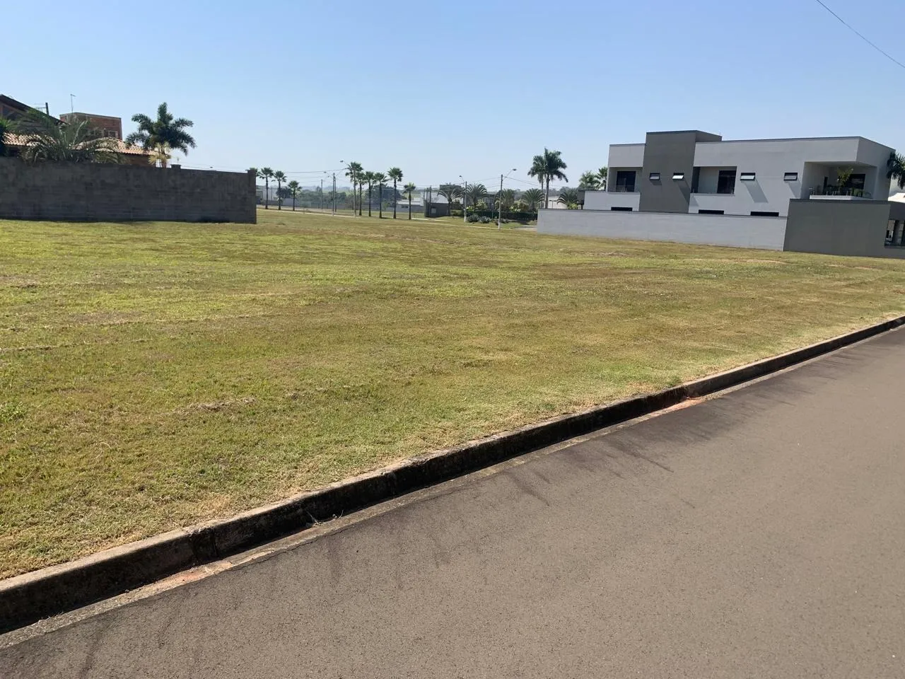 Imagem Belíssimo Terreno Plano com acesso ao Rio Piracicaba! Oportunidade! De 320 mil por somente 235 mil reais!