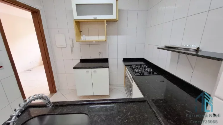 Imagem Sobrado em condomínio fechado 03 quartos c/suíte, desocupado no Uberaba em Curitiba PR