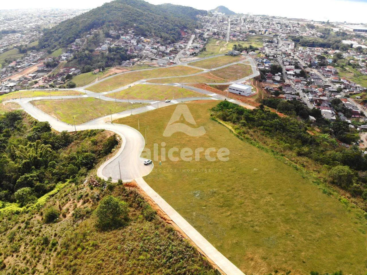 Imagem Terreno 485 m² no Residencial Altos do Jardim - Conforto, Lazer e Valorização por R$ 390 mil