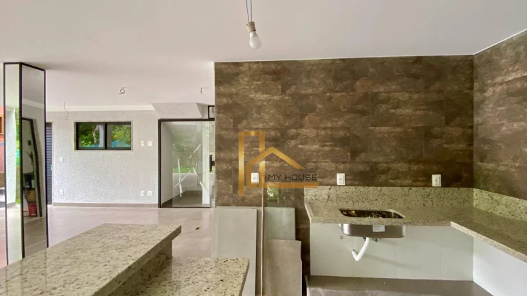 Imagem Casa 3 Quartos, 1 Suíte em Albuquerque, Teresópolis - Estilo e Conforto num verdadeiro Clube.