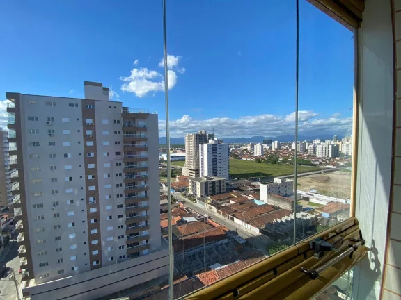 Imagem Apartamento 3 dormitórios na quadra da praia no Campo da Aviação
