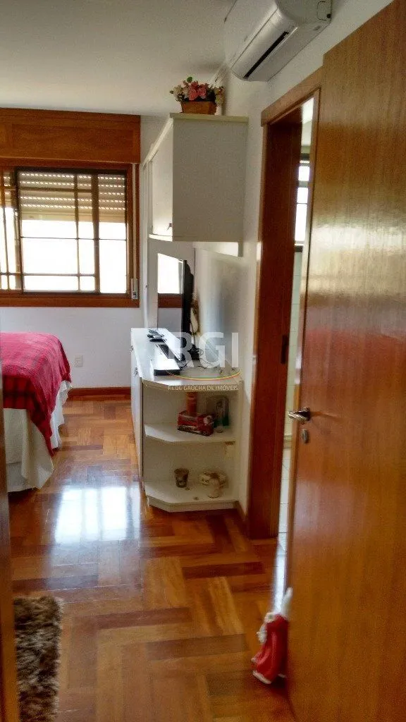 Imagem Apartamento para Venda - 238.12m², 3 dormitórios, sendo 1 suites, 3 vagas - Menino Deus