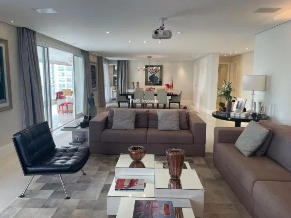Foto do imóvel Apartamento de Alto padrão de 4 quartos com 4 suítes e 5 vagas no Campo Belo de 380m²