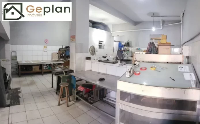 Imagem EXCELENTE CASA COMERCIAL COM MORADIA!!! ÓTIMO PARA INVESTIDOR!!!