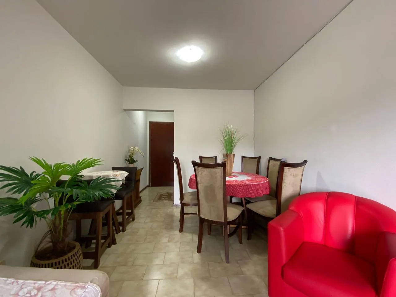 Imagem Apartamento à venda com 702m2 por R$ 850.000,00