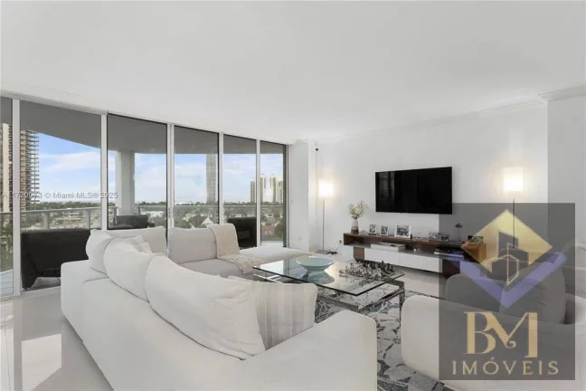 Imagem Belíssimo apar Internacional Luxuoso com Vista Deslumbrante - Marina Tower.