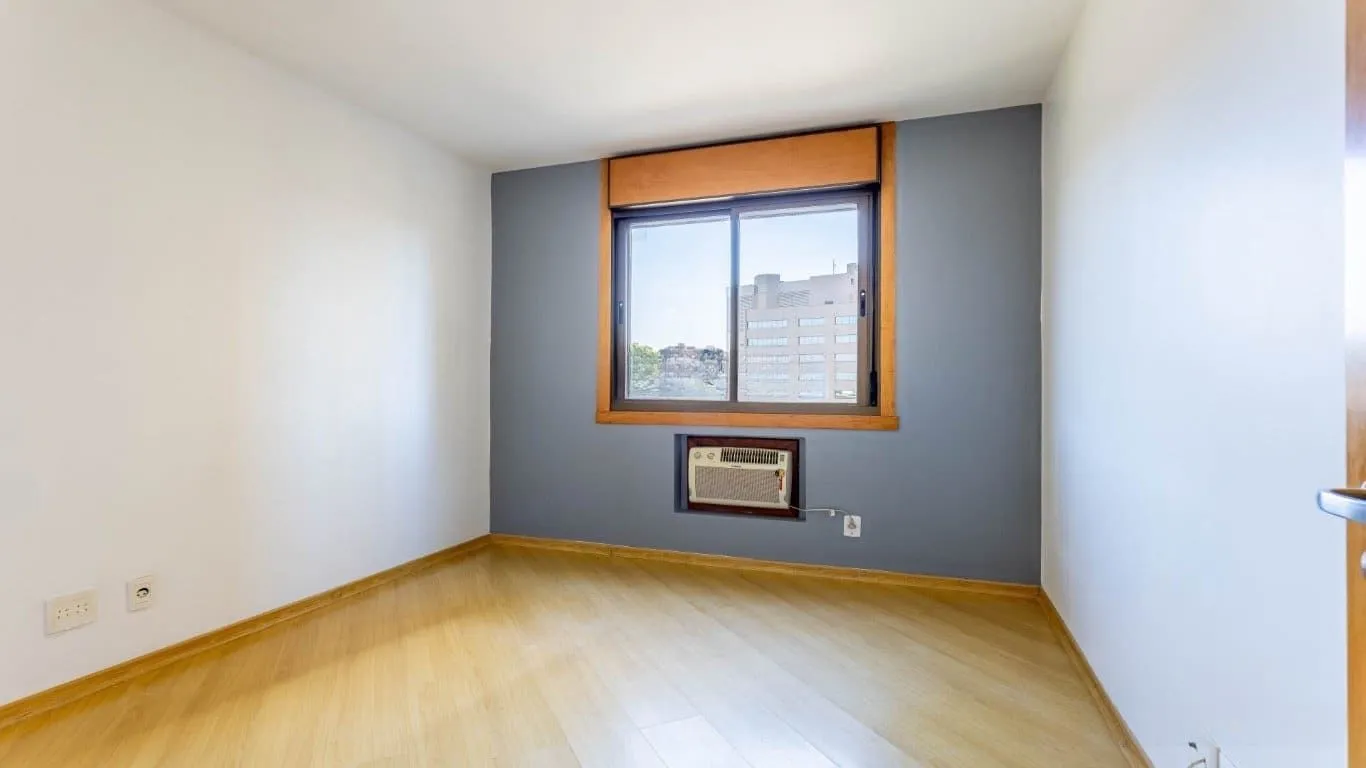 Imagem Apartamento de 2 dormitorios à venda em Passo da Areia, Porto Alegre.
