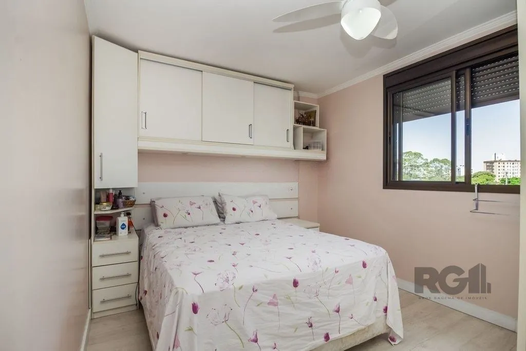 Imagem Excelente apartamento de 107 m² com 3 dormitórios e 2 vagas cobertas.