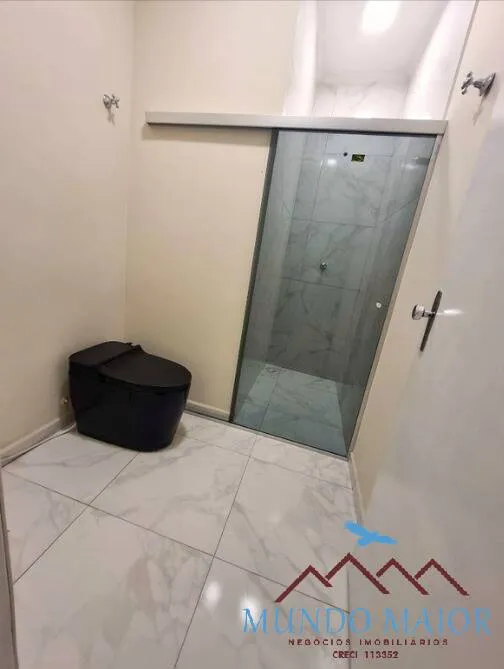 Imagem Excelente localização: sobrado com pátio e salão comercial Homero Thon