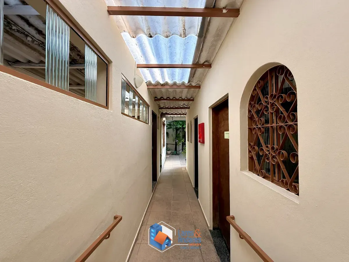 Imagem Casa comercial para venda em Interlagos, 187m²