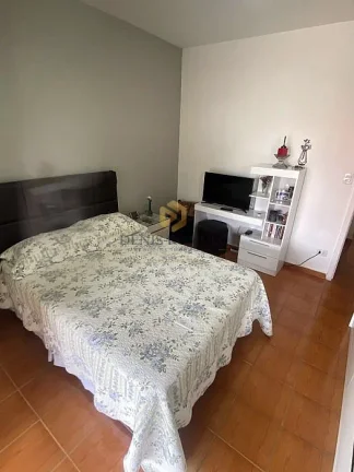 Imagem Casa 3 dormitórios, 111m², 2 vagas, em Vila Aurora