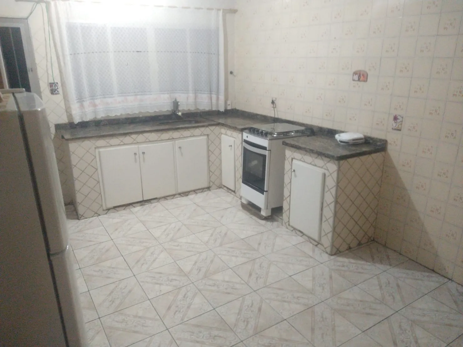 Imagem Casa à venda 3 Quartos, 1 Vaga, 250M², Vila Rica, Pindamonhangaba - SP