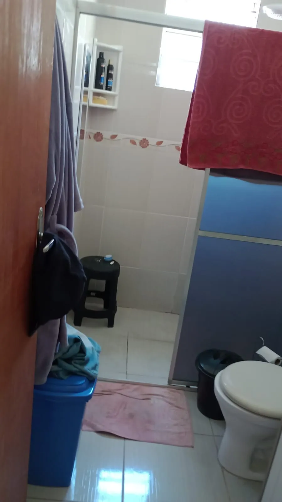 Imagem Casa no Wanel Ville V com Edícula ? 3 Quartos, Aquecimento Solar e Garagem para 2 Carros