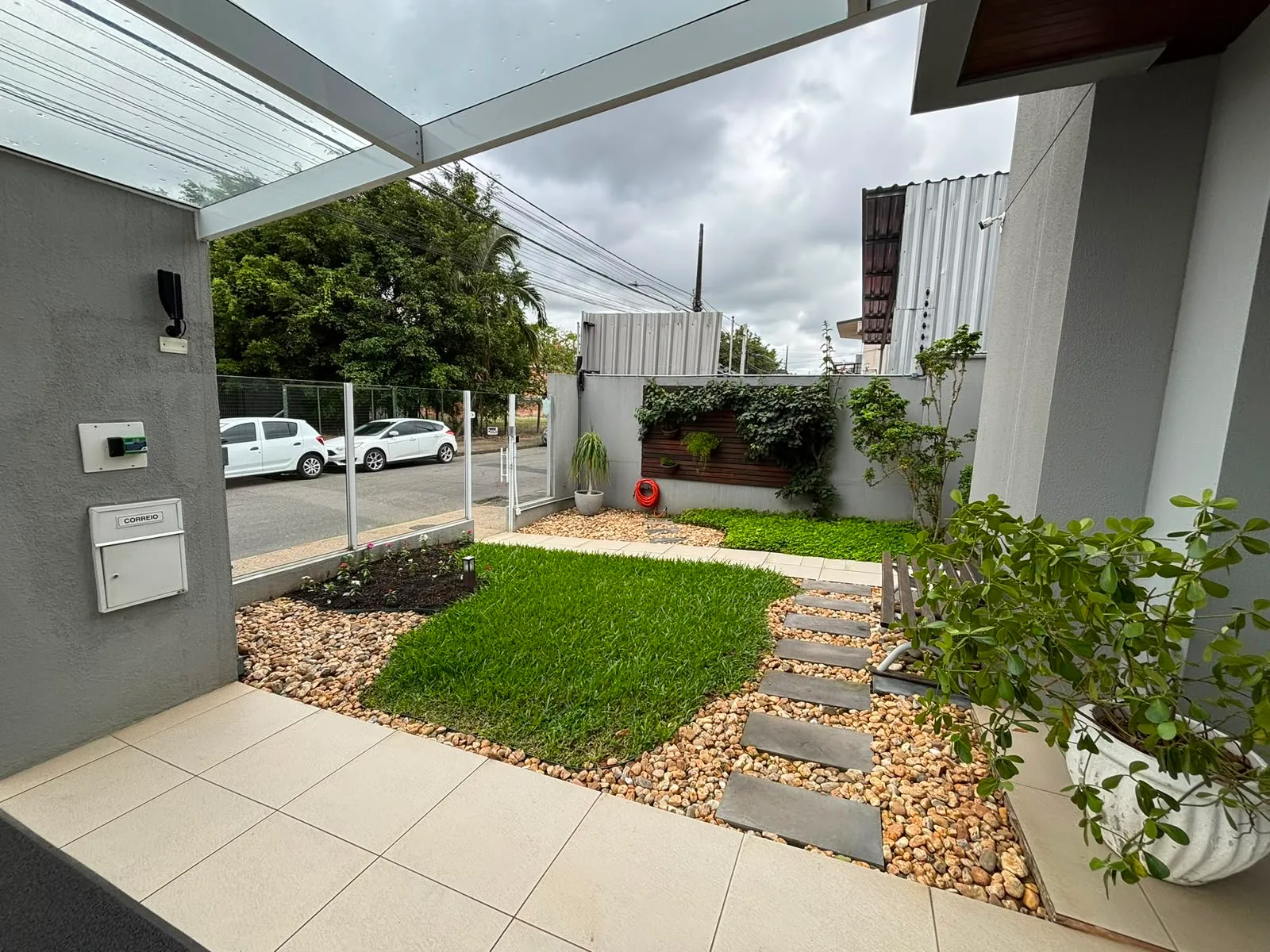 Imagem Apartamento com 2 Quartos à Venda, 75 m² em América - Joinville