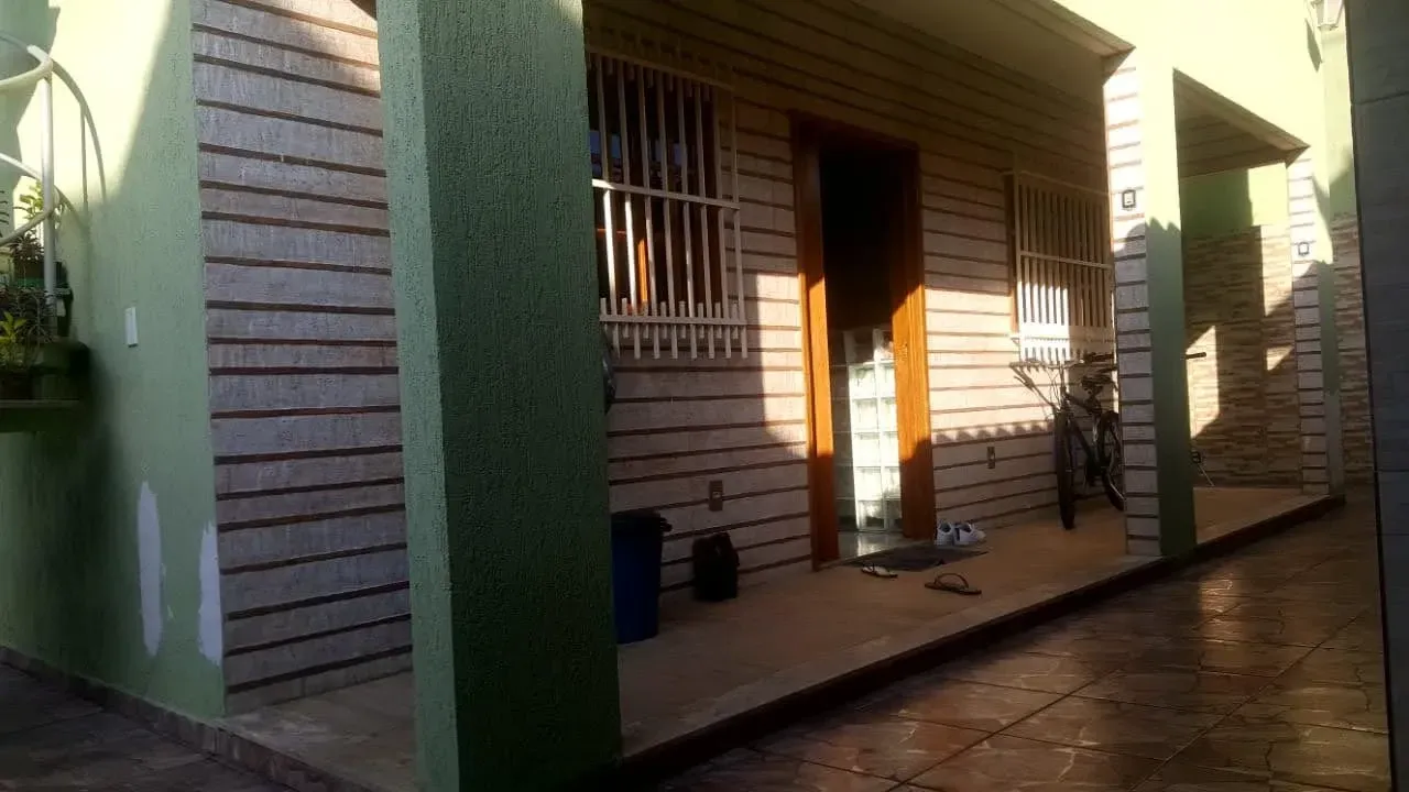 Imagem Casa com 2 Quartos à Venda, 360 m² em Boa Vista - São Gonçalo