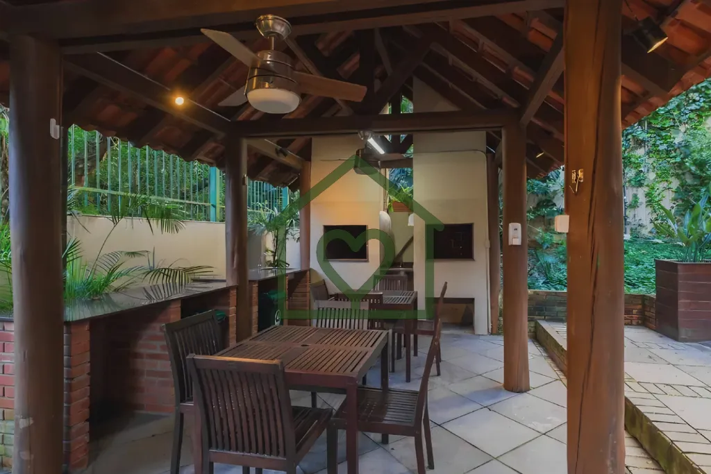 Imagem Localizado no prestigiado bairro Três Figueiras, em Porto Alegre, este apartamento no condomínio U...