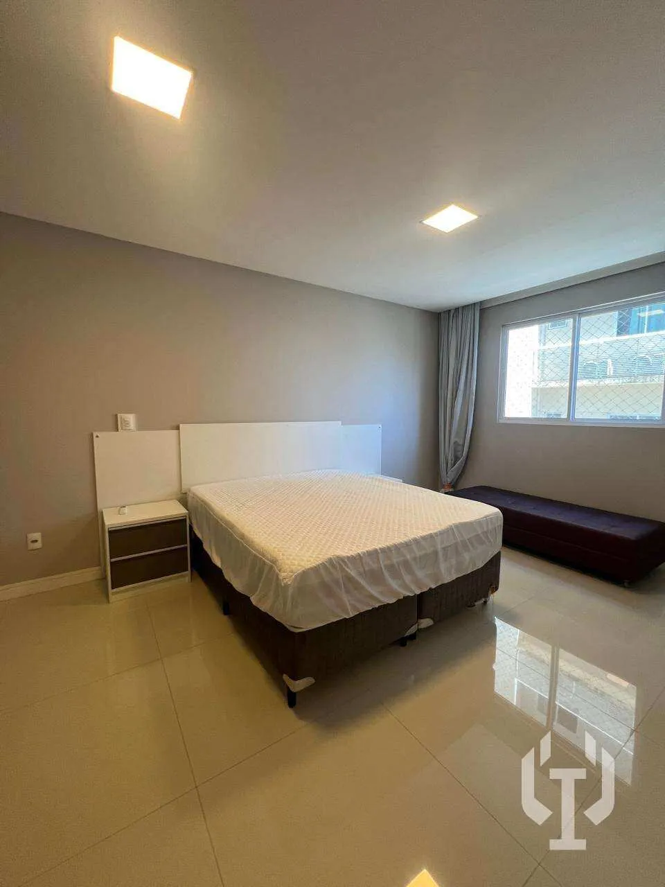 Imagem Apartamento para alugar em Itapema, Meia praia, com 3 quartos, 159m2