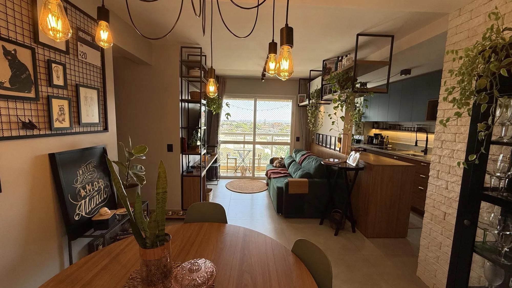 Imagem Apartamento 2 Quartos com Vaga à Venda na Av. Polônia - São Geraldo