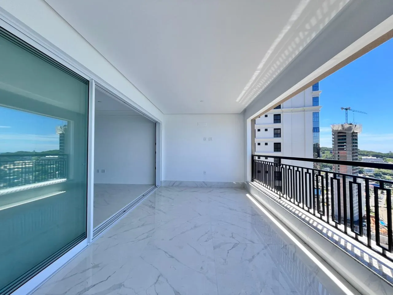 Imagem Apartamento com vista para o mar à venda com 190m2 por R$ 4.200.000,00