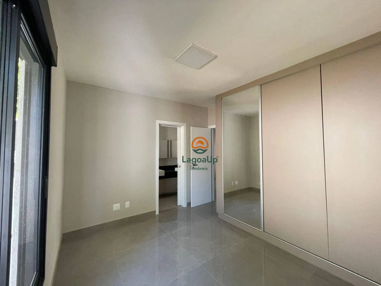 Imagem Casa com 4 dormitórios à venda, 171 m² por R$ 1.590.000,00 - Condomínio Vila Bambu - Lagoa Santa/MG