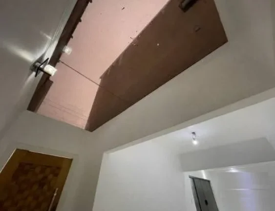 Imagem Sobrado Reformado Com 234 m² 4 Dormitórios, 2 Suites 3 Vagas de Gargens