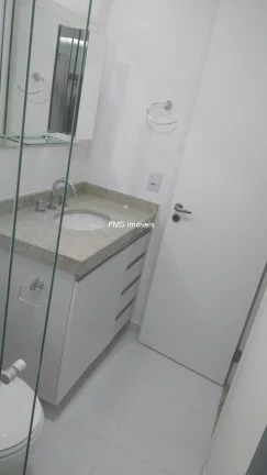 Imagem Apartamento à venda em São Vicente-SP: 2 quartos, 1 suíte, 1 sala, 1 vaga de garagem, 62m² na Cidade Náutica. Venha conferir!
