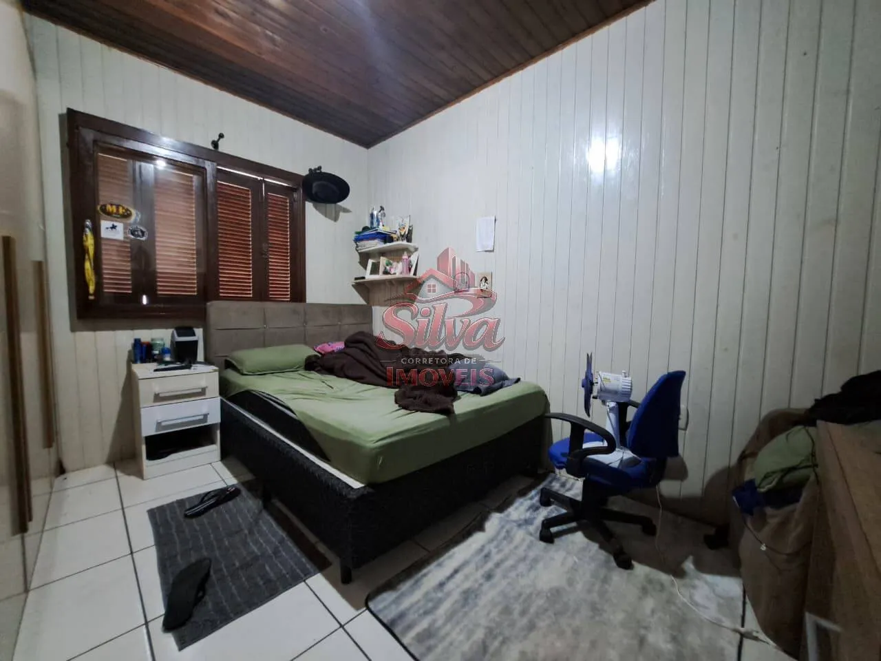 Imagem Casa 3 dormitórios de esquina em Albatroz
