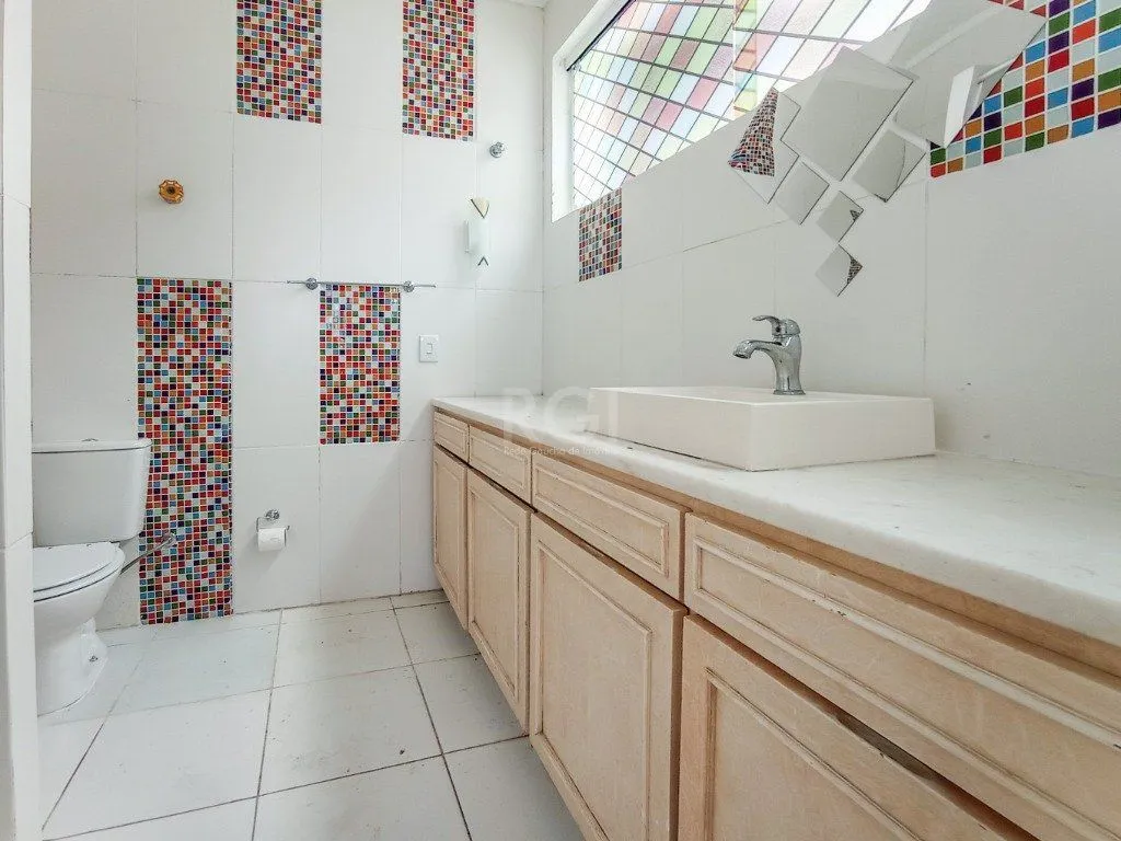 Imagem Casa Comercial de Luxo no Centro da Cidade - Oportunidade Única!