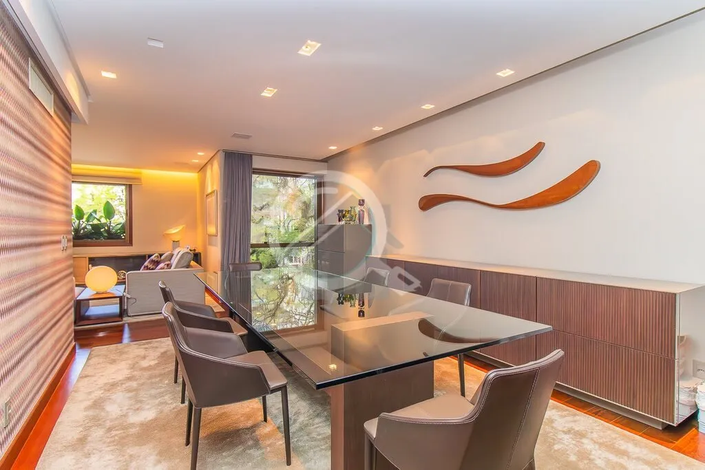Imagem Apartamento de luxo na rua Santo Inácio em Moinhos de Vento - Porto Alegre. Preço e disponibilidad...