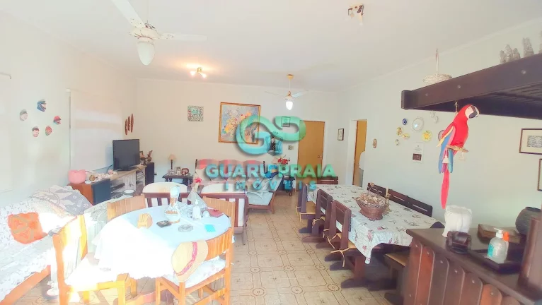 Imagem Casa com piscina em rua fechada
