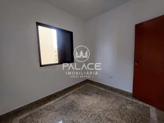 Imagem Garagem para 2 carros, sala 2 ambientes, lavabo, cozinha com armários, banheiro social, 3 dormitór...