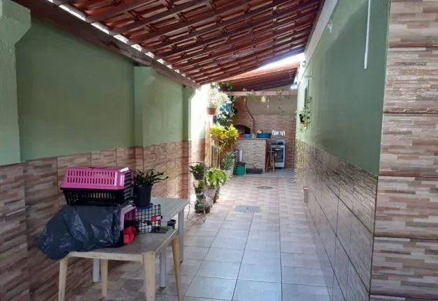 Imagem Casa com 2 Quartos à Venda, 81 m² em Campo Grande - Rio de Janeiro