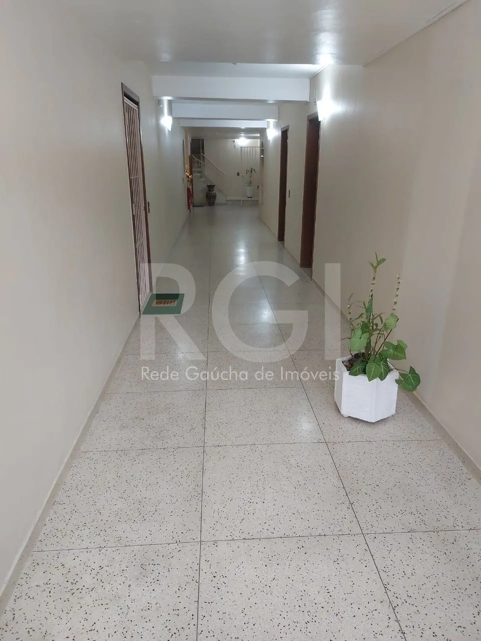 Imagem Apartamento com 3 quartos, 2 banheiros, desocupado e 1 vaga!