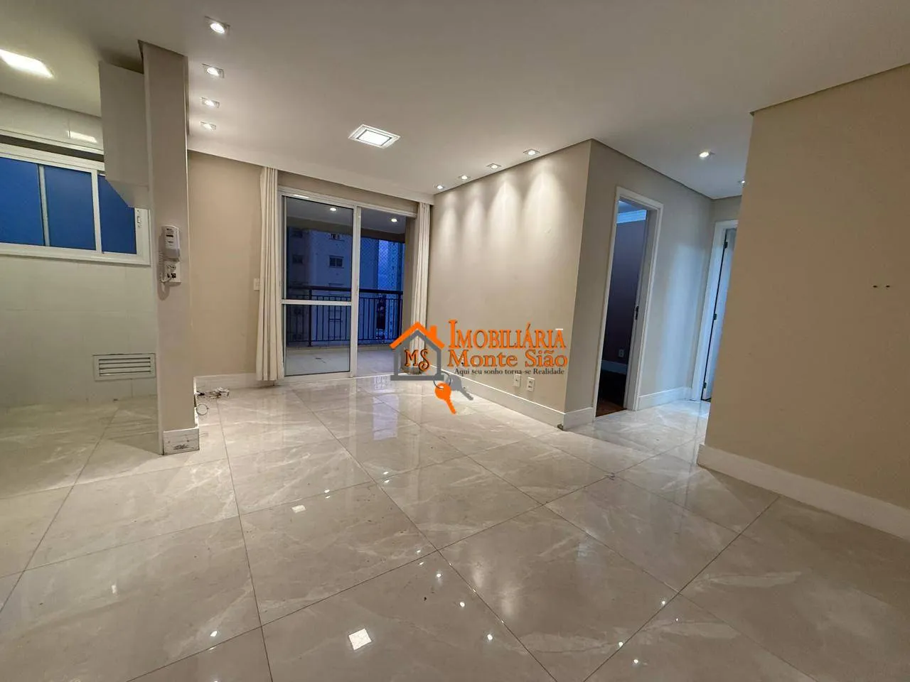 Imagem Apartamento com 2 dormitórios à venda, 68 m² por R$ 680.000,00 - Jardim Flor da Montanha - Guarulhos/SP
