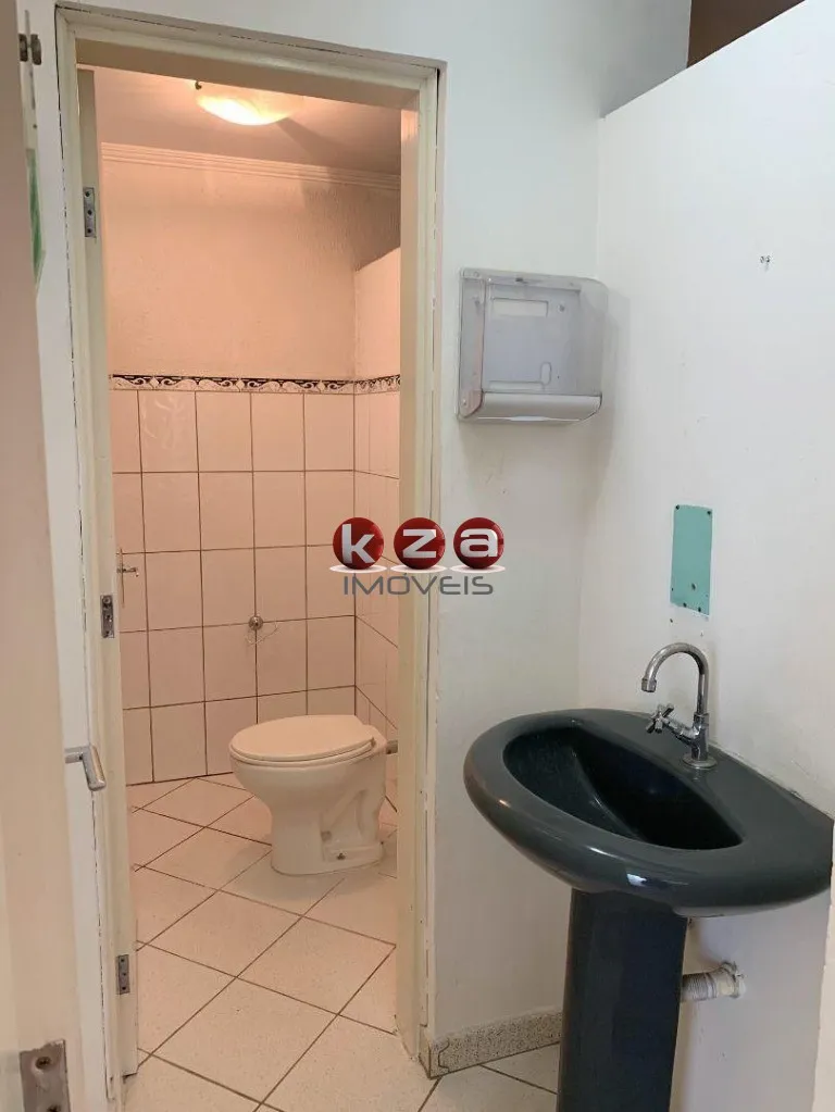 Imagem Prédio Comercial para Locação em Valinhos-SP: 15 Salas, 15 Banheiros e 682m². Agende sua visita!