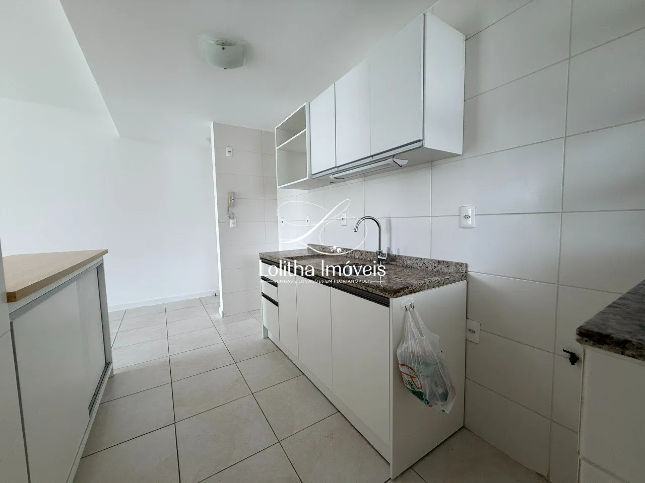 Imagem Cobertura Duplex com 3 suítes e 4 vagas para aluguel- Itacorubi, Florianópolis/SC