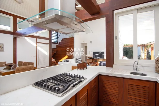 Imagem Casa em Condomínio para Temporada em Armação dos Búzios / RJ no bairro Manguinhos
