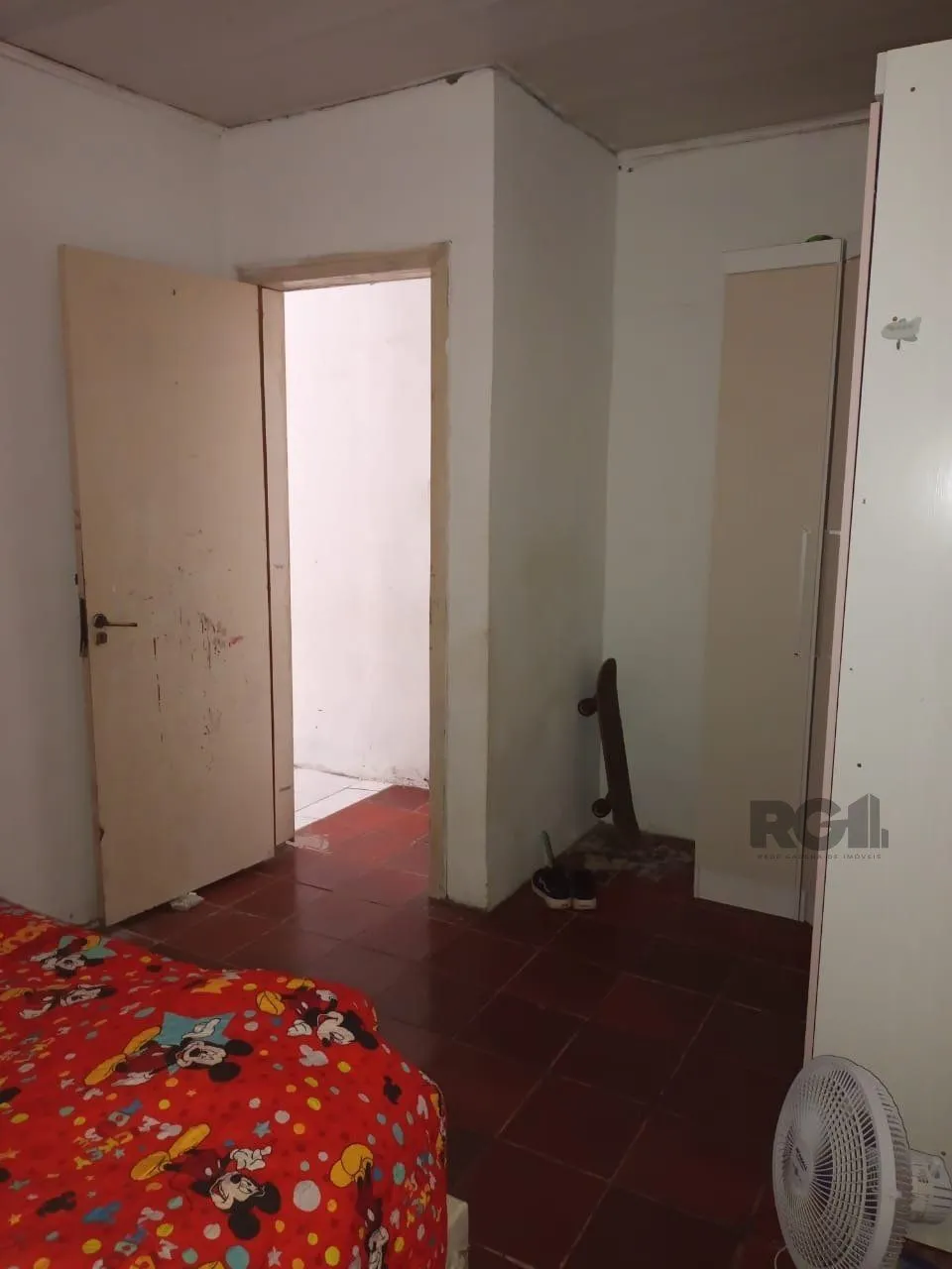 Imagem Casa para Venda - 482m², 3 dormitórios, 3 vagas - Camaquã, Porto Alegre