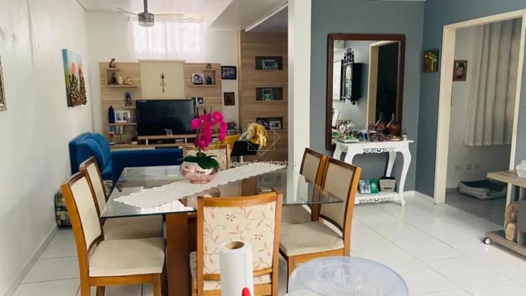 Imagem CASA RESIDENCIAL em GUARATUBA - PR, Centro