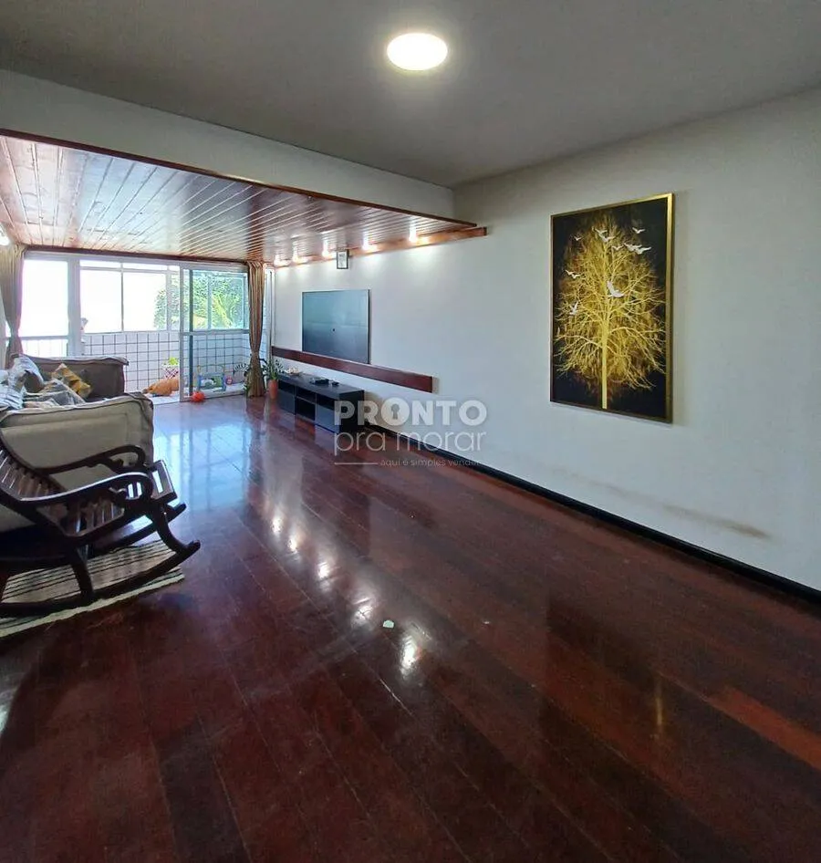 Imagem Apartamento 138,10m² na Beira Mar de Olinda - 3 quartos (1 suíte)
Beira Mar