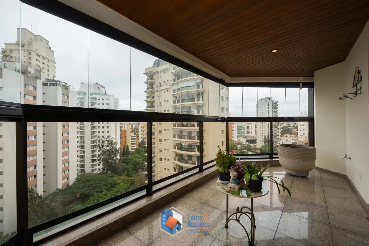 Imagem Apartamento para venda em Campo Belo com 3 quartos, sendo 3 suítes, 277m²