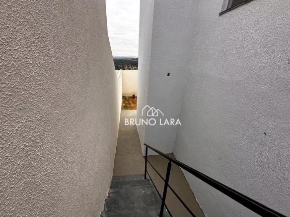 Imagem Casa à venda no Bairro Tupanoaras- São Joaquim de Bicas/MG.