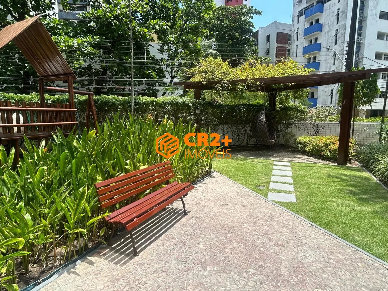 Imagem Vendo Apartamento com 1 Quarto -42m² - Mobiliado e Projetado