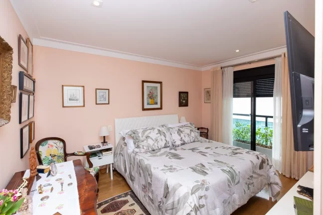 Imagem Apartamento à venda em São Paulo, Vila Nova Conceição, com 3 quartos, 161m2