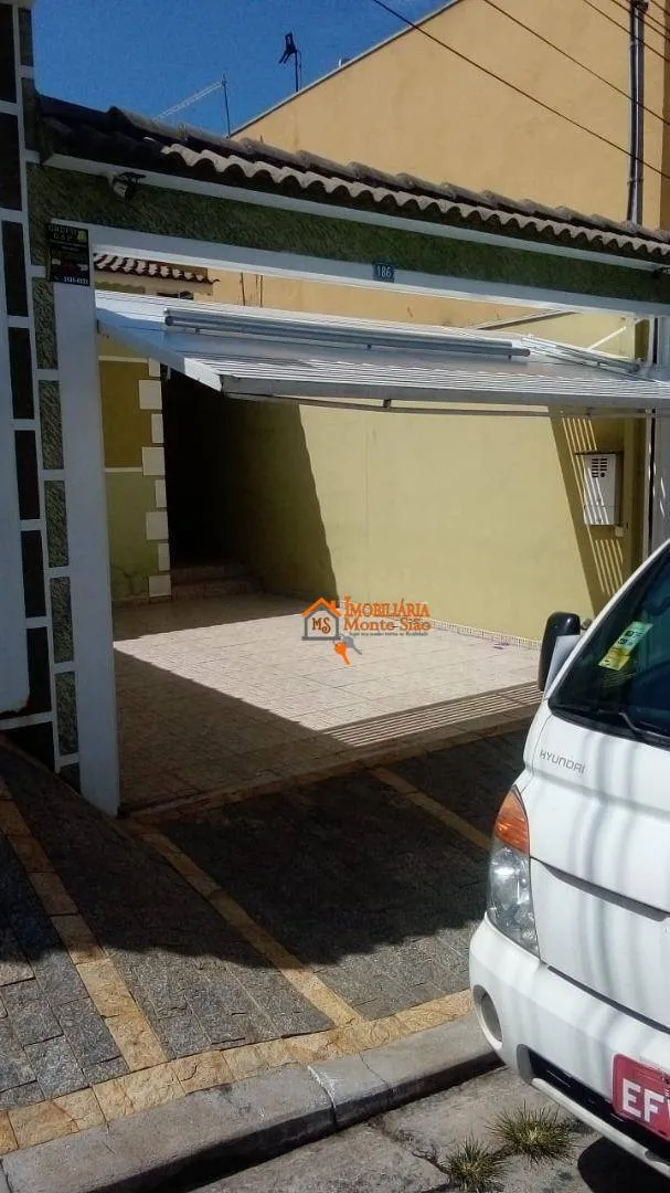 Imagem Sobrado com 3 dormitórios à venda, 200 m² por R$ 550.000,00 - Vila Carmela II - Guarulhos/SP