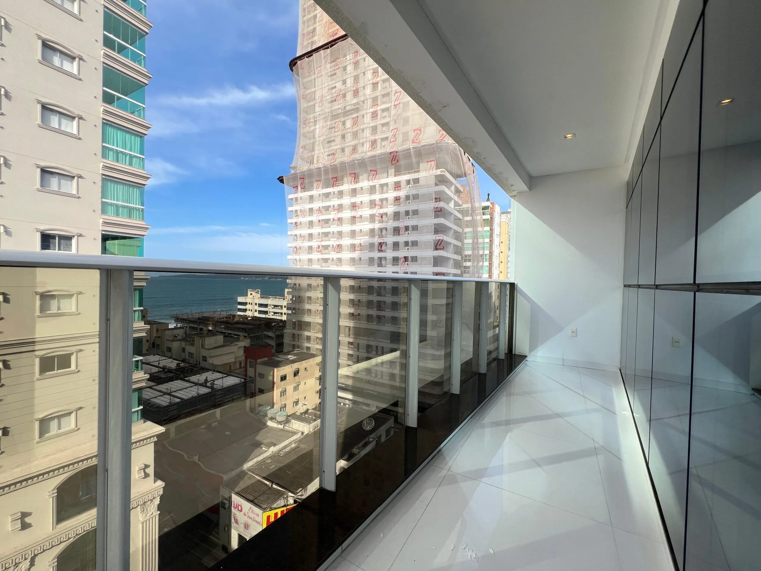 Imagem Apartamento com vista para o mar à venda com 283m2 por R$ 5.500.000,00