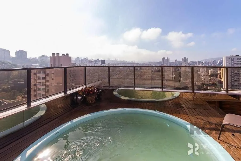 Imagem Cobertura para Venda - 185m², 3 dormitórios, sendo 1 suites, 2 vagas - Petrópolis